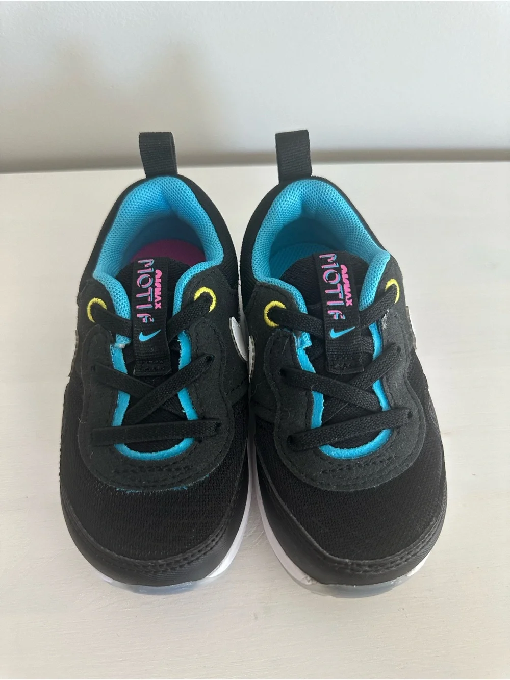 Nike Air Max Motif Black Blue Lightning Slip On Sneakers